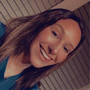 Meet your Posher, Alyssa